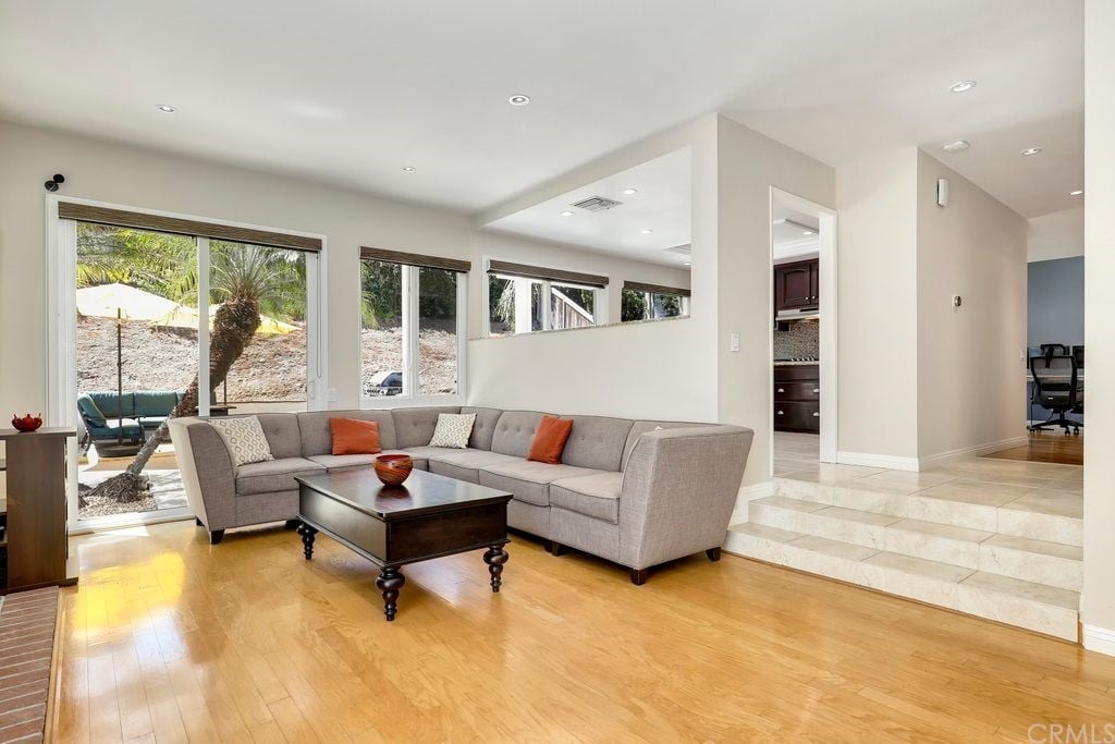 22242 Pewter Ln