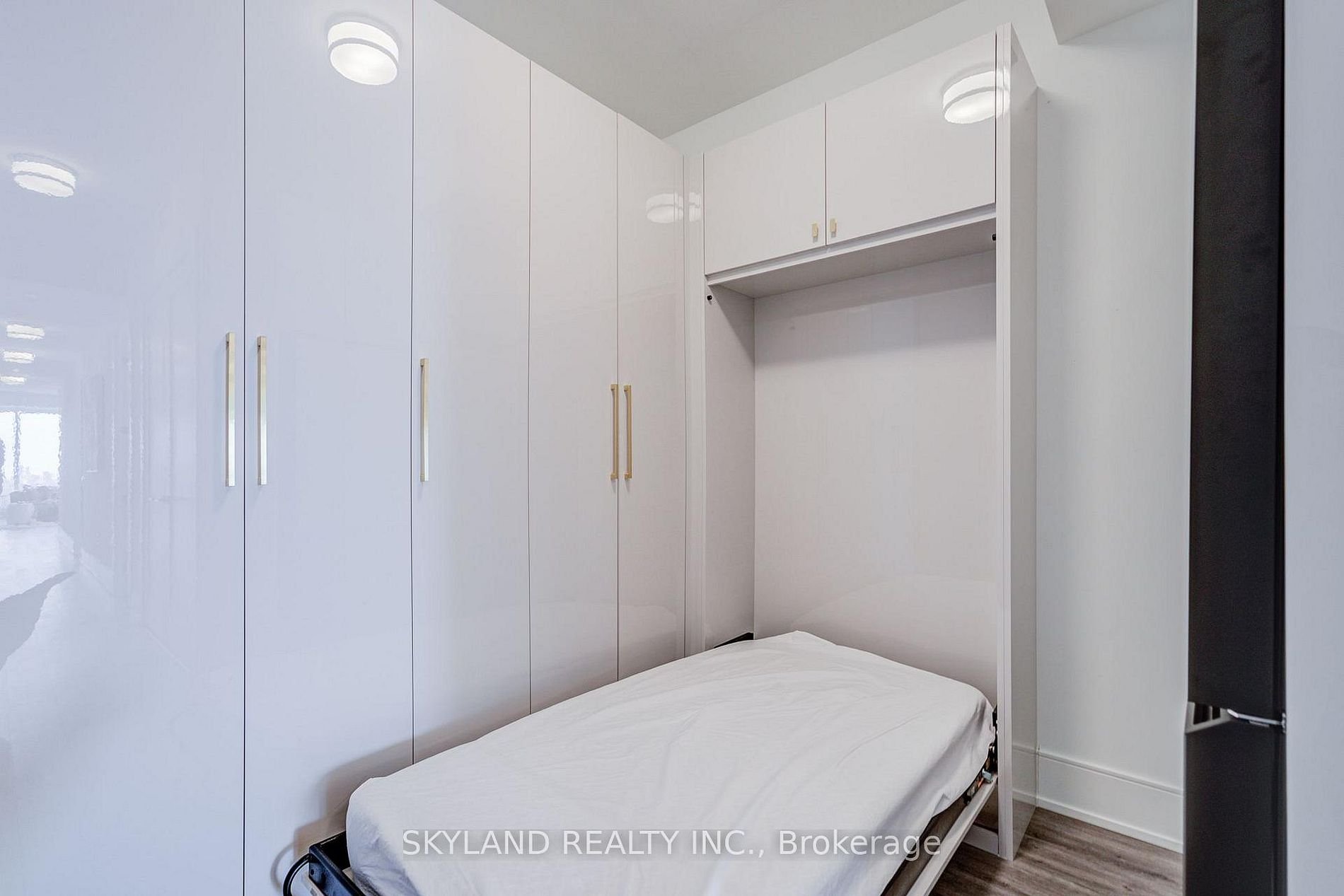 LUXURY IN TRIDEL