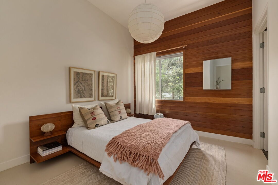 Northstar Pavilion, Amor Rd, 90046