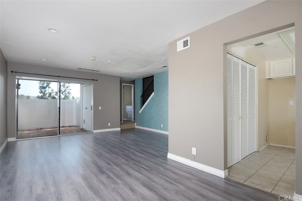 12 Birchwood Ln