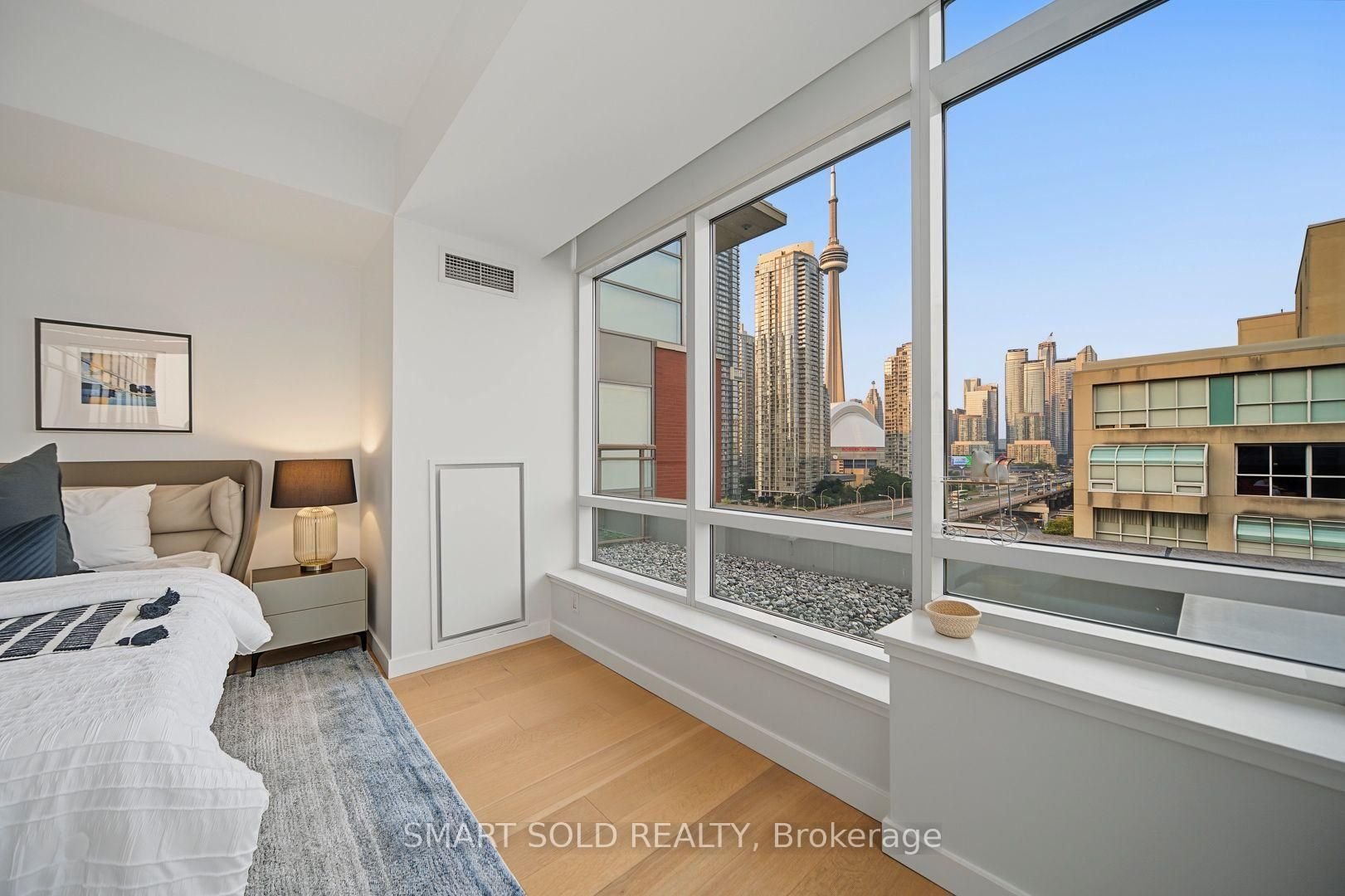 PRESTIGE AT 500 QUEENS QUAY WEST