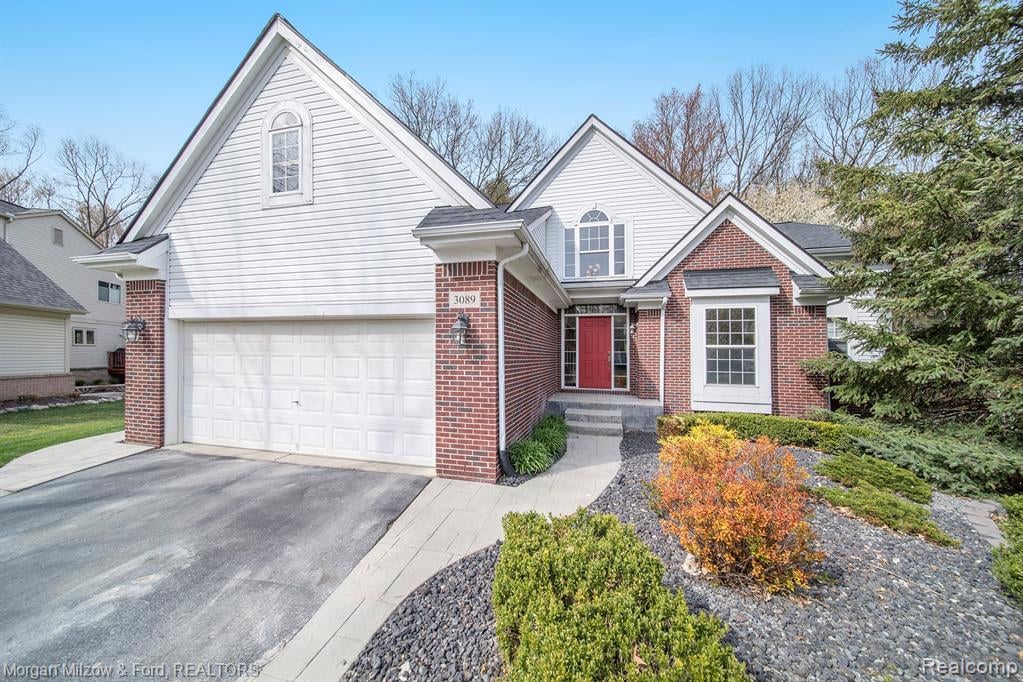 3089 Montclair Drive