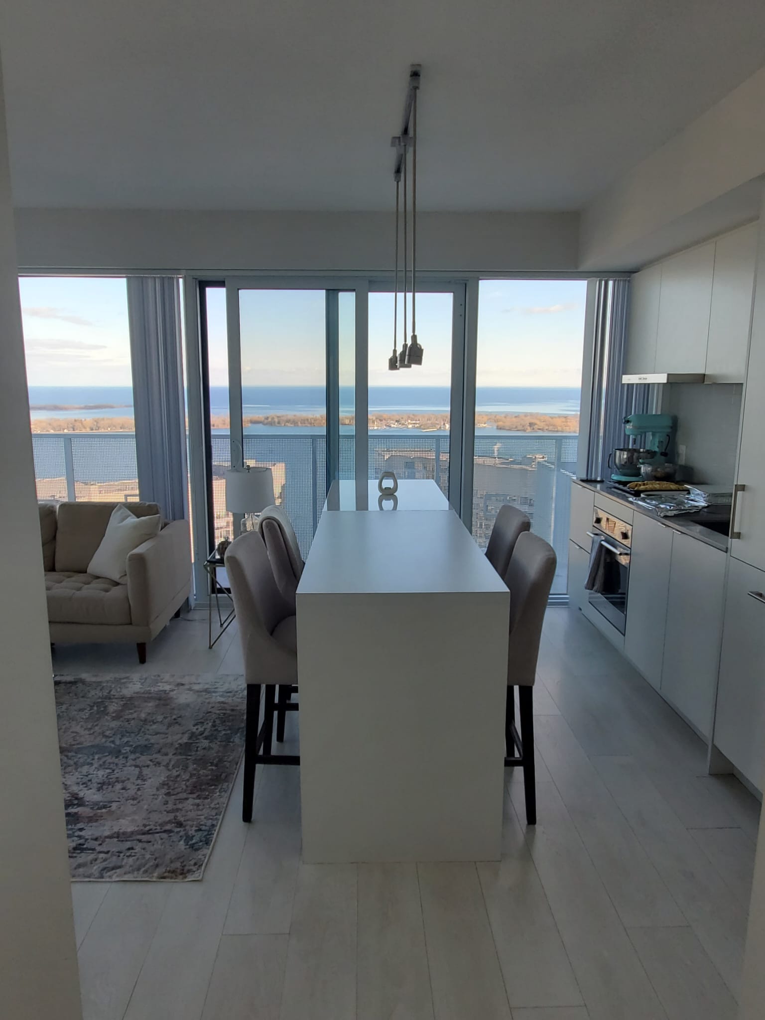 Luxurious Panoramic View Unit