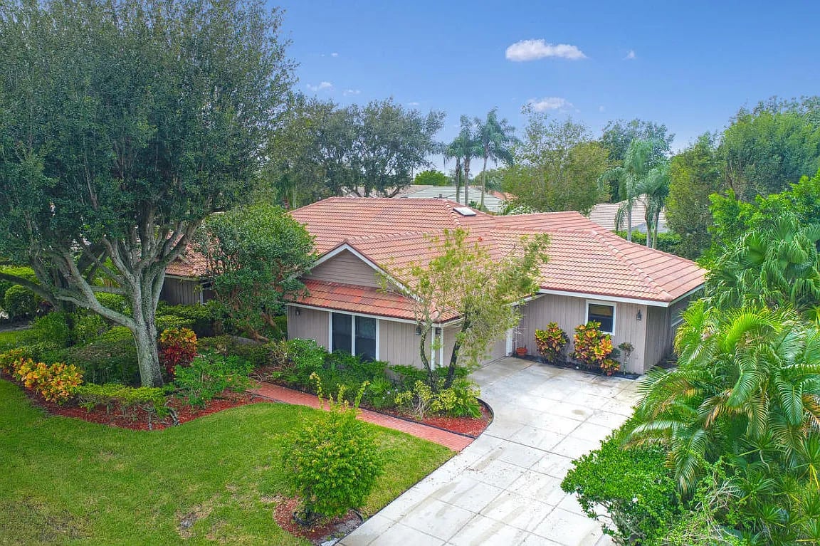2 Carrick Rd
