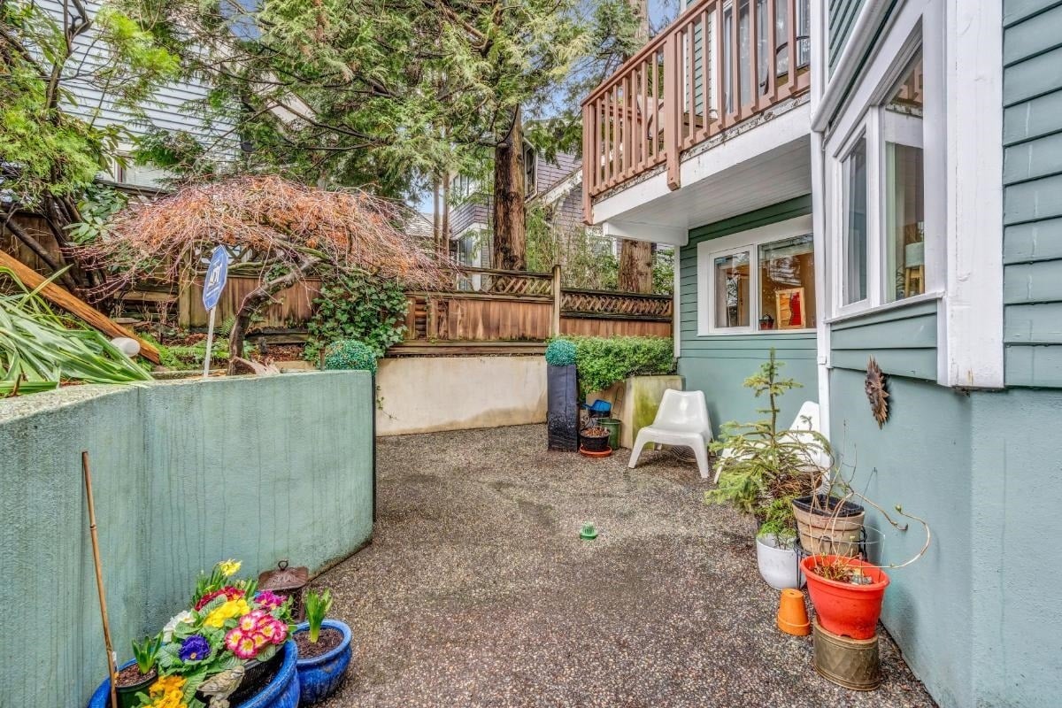 1942 W 15th Ave