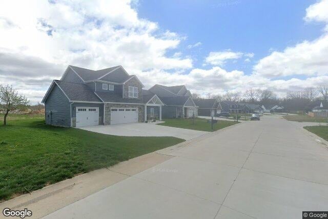 4095 Amesbury Dr