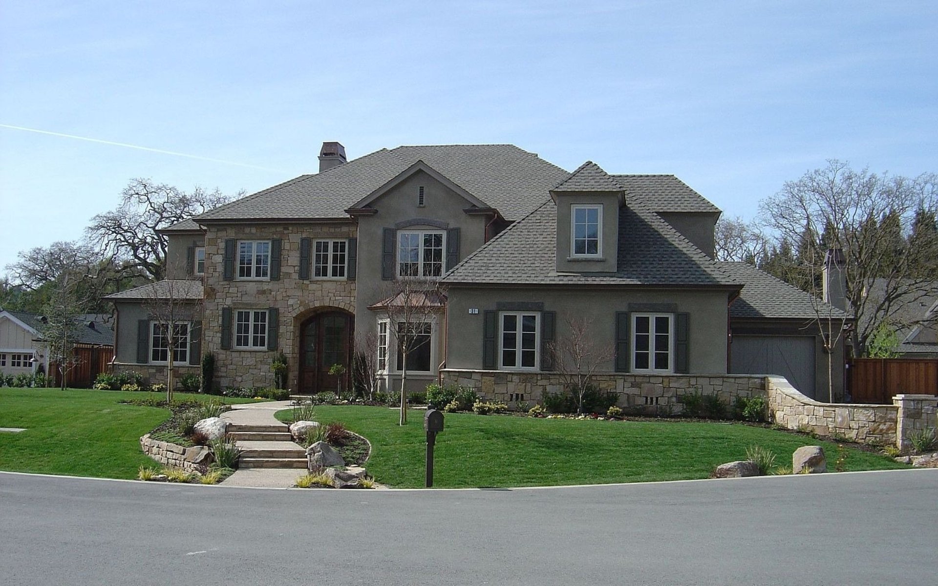 31 Sanford Ln