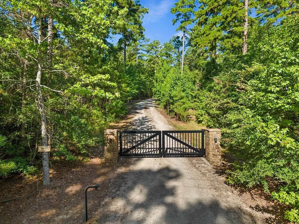 14944 County Rd 1101