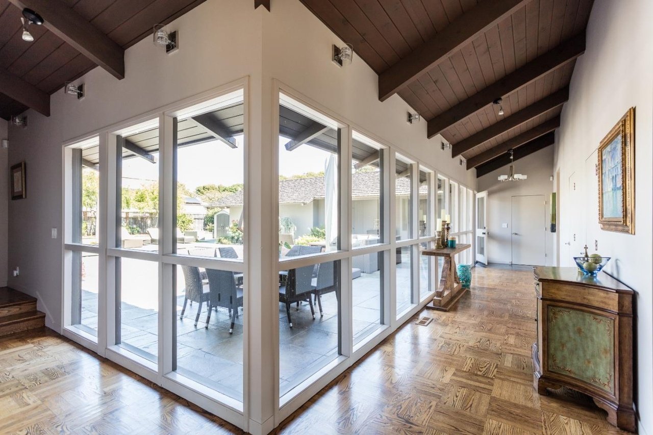300 Sierra Dr