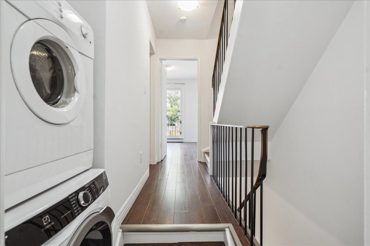 Queen Street East Family Townhome