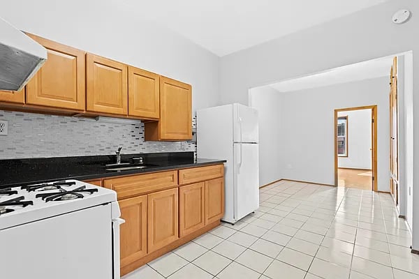 722 5th Ave UNIT 2R