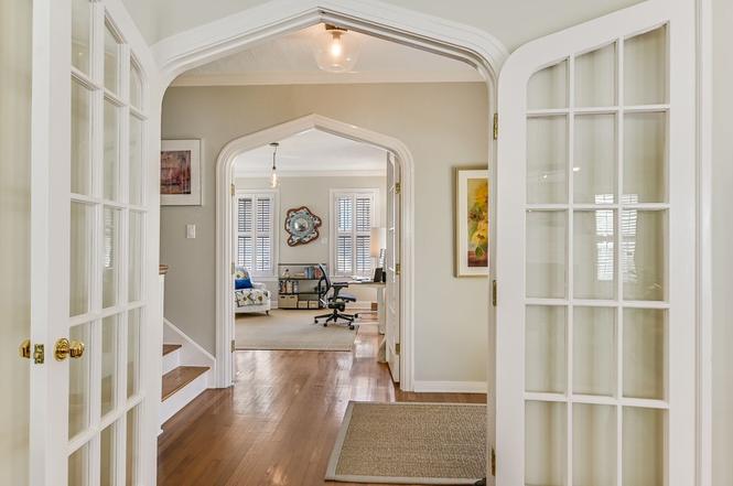 204 W 32nd St
