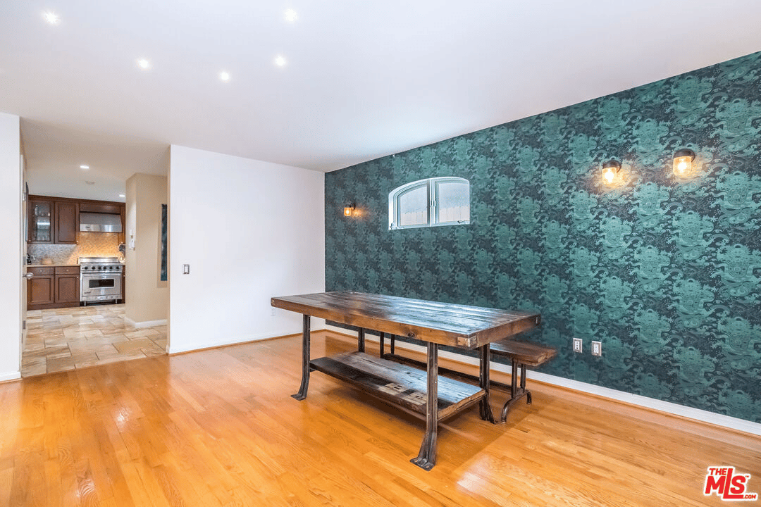 8783 Lookout Mountain Ave