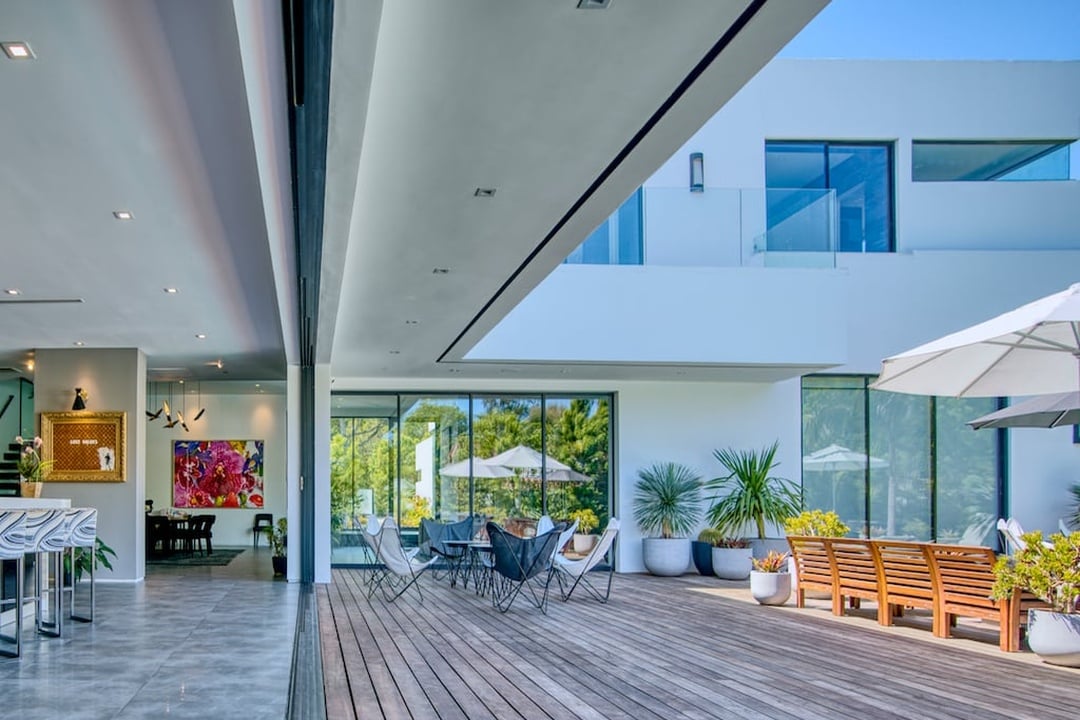 Eminence Horizon