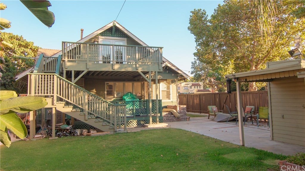 825 W Broadway