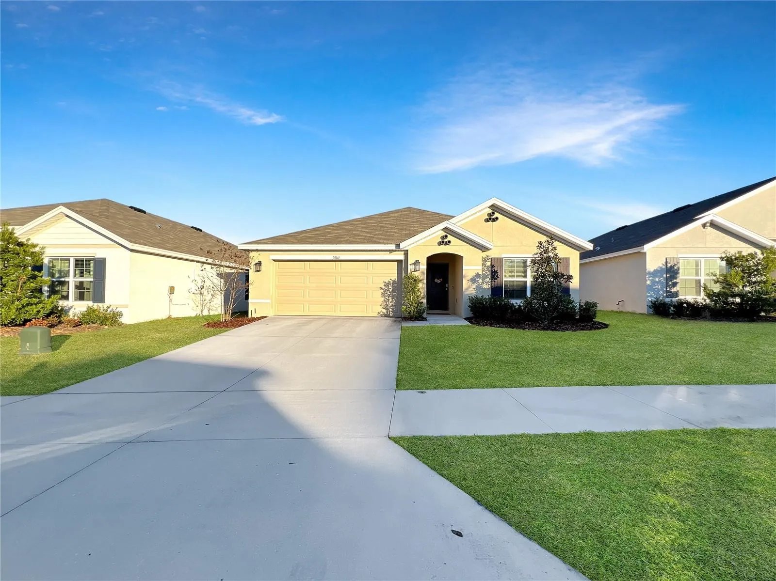 5563 SW 43rd Ct