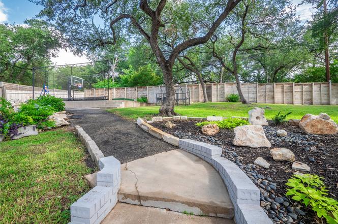 4901 Timberline Dr