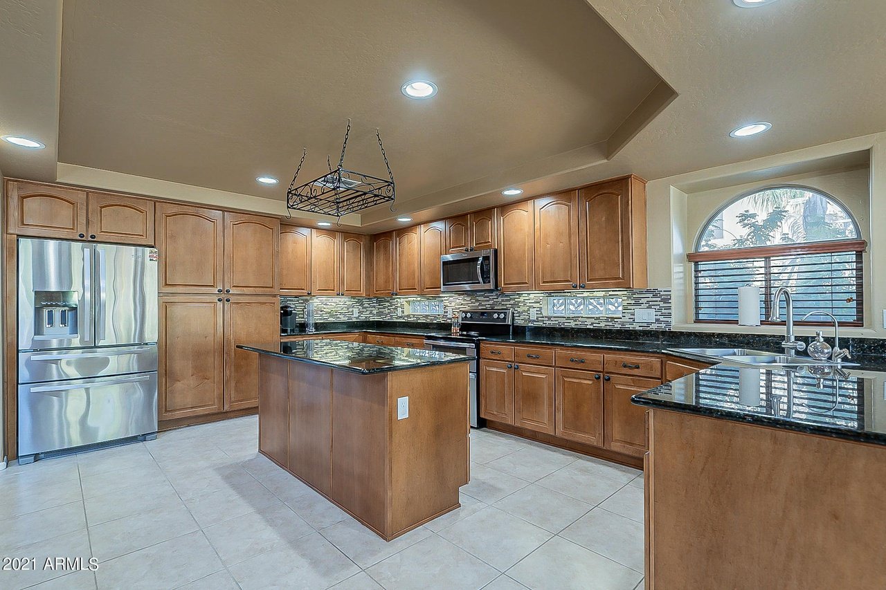 1709 E Kaibab Dr