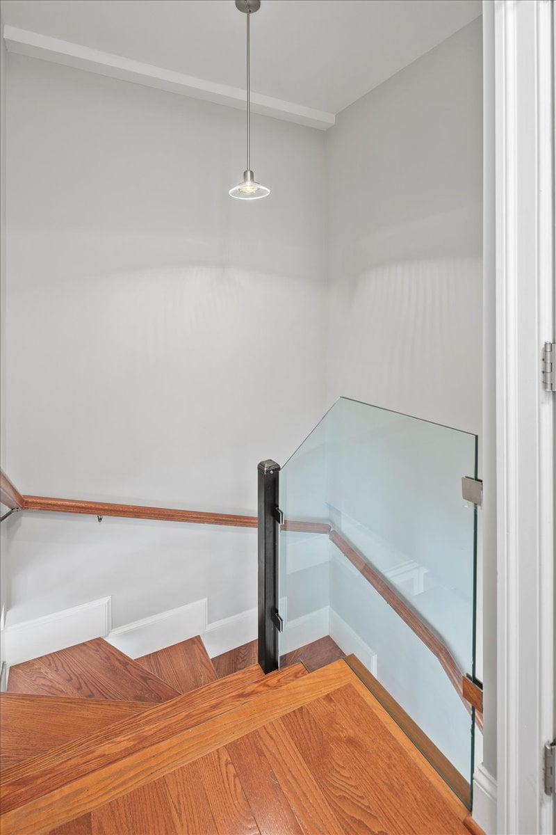 2019 19th St NW #2