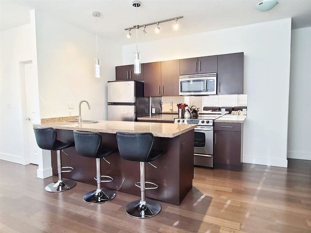 8400 Anderson Rd, #201