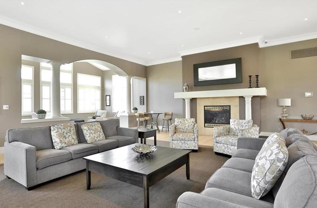 Upgraded 1 Bed+ Den Suite Overlooking Ravine