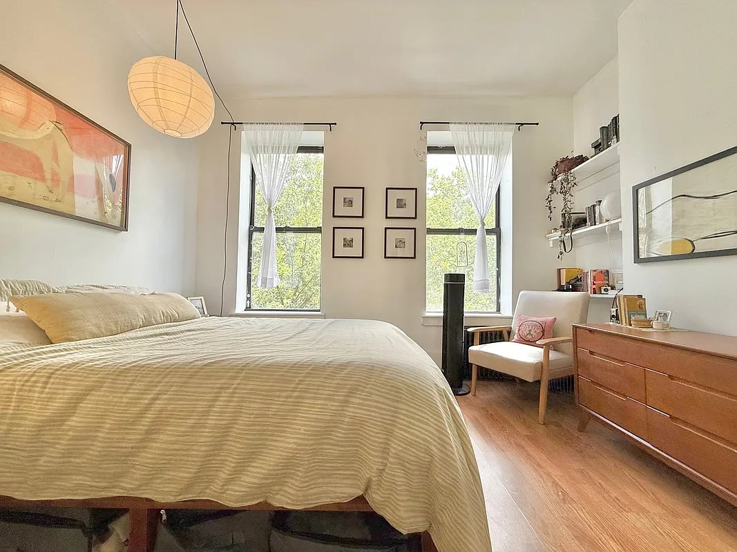 1402 Putnam Avenue #3L