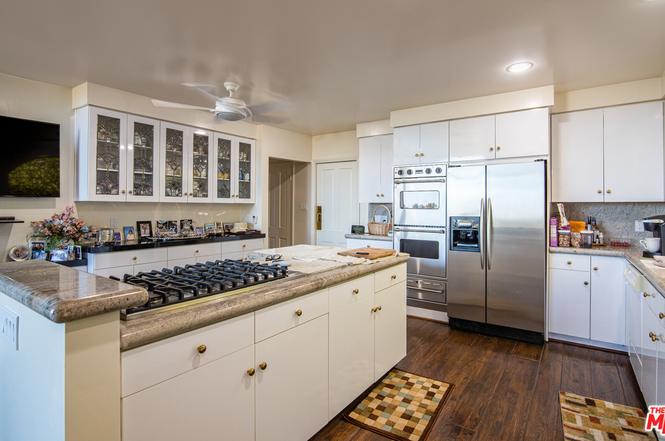 992 Napoli Dr