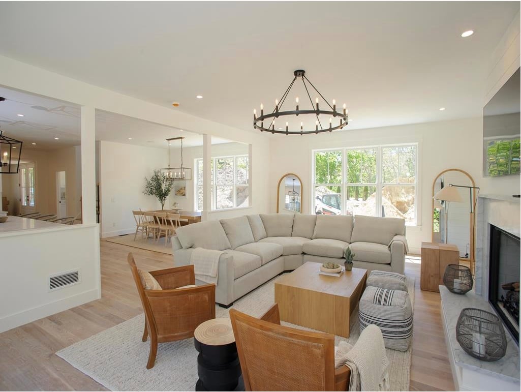 29 Meshacket Rd