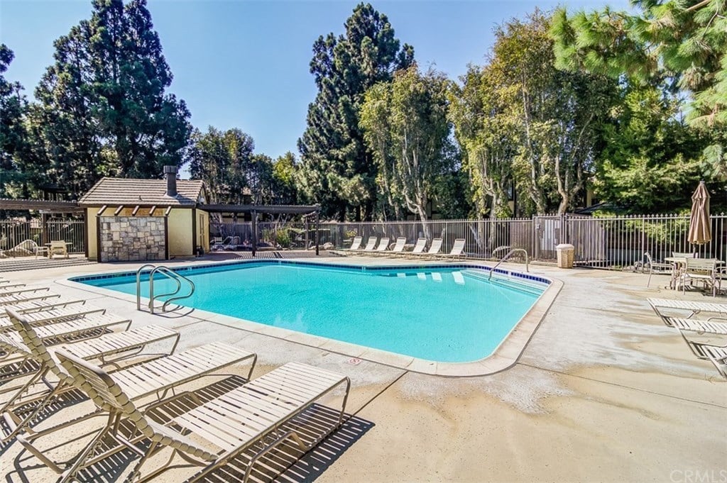 12420 Woodbridge Dr