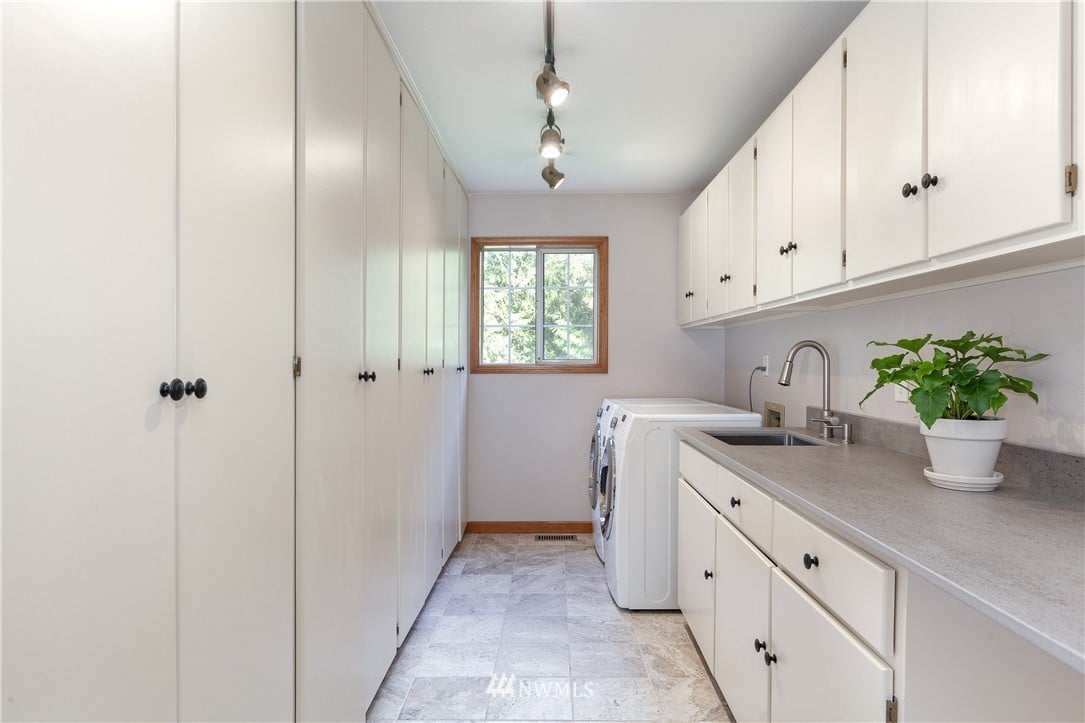 19111 123rd Ave SE