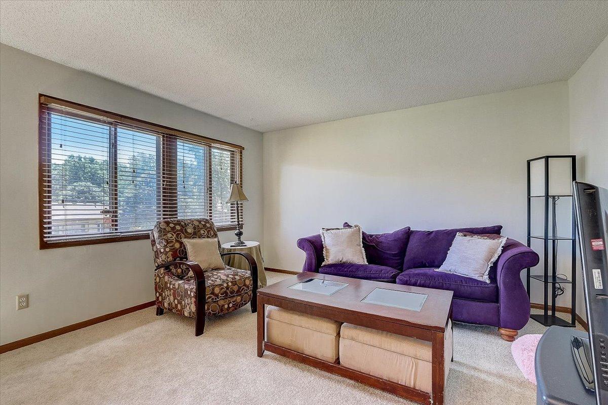 8715 Maplebrook Pkwy N