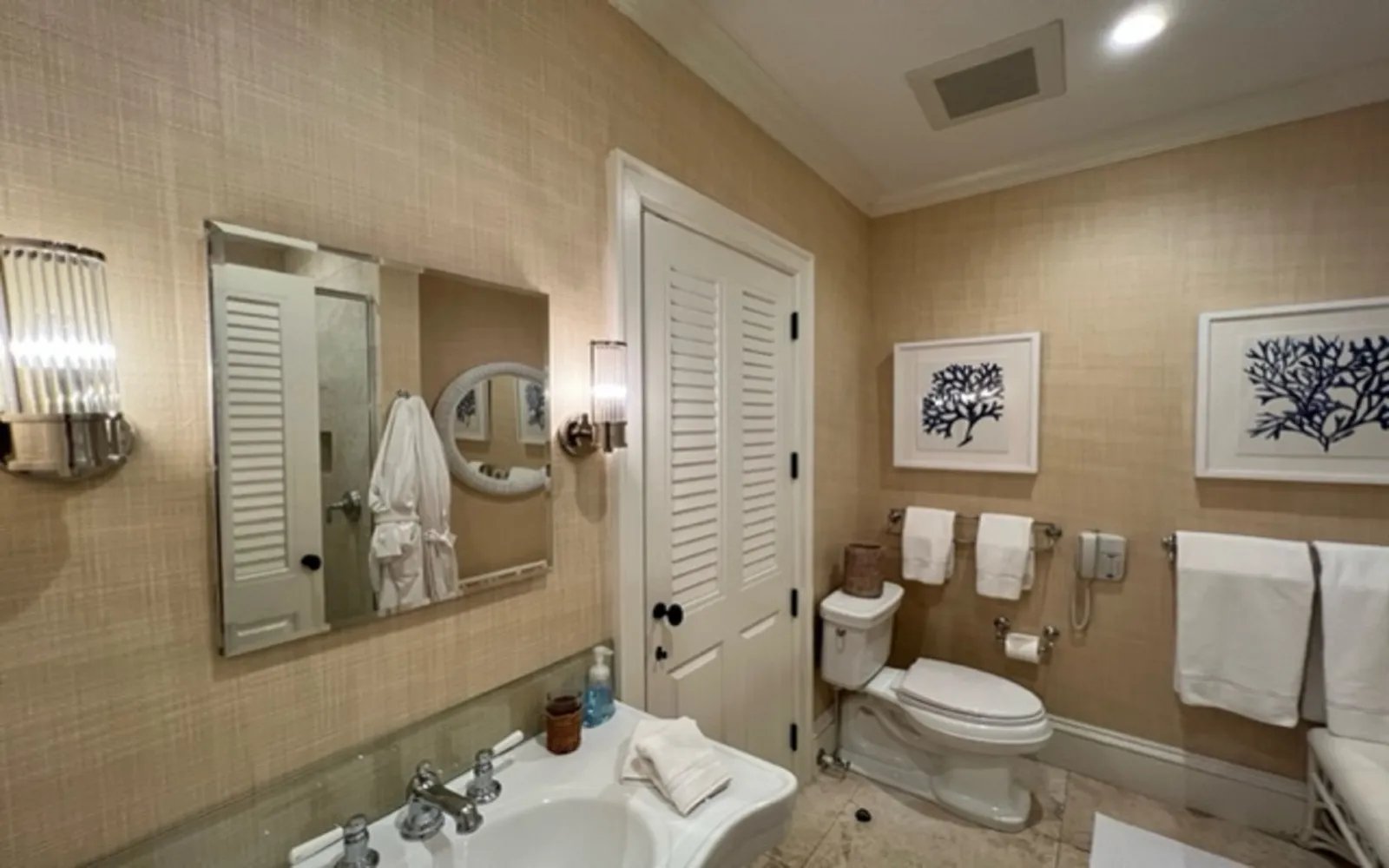 Stunning Lyford Cay Golf Course Residence