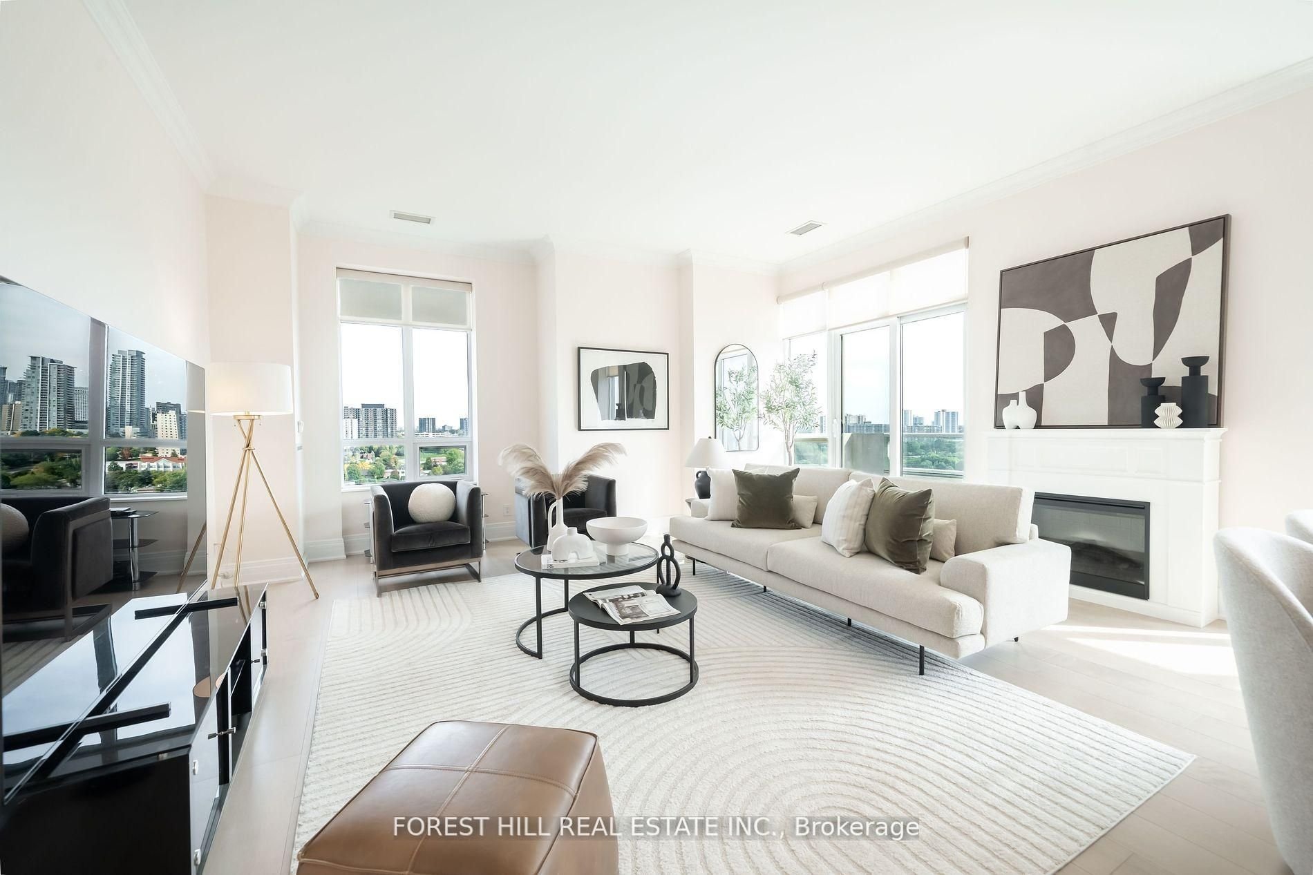 PRESTIGIOUS PENTHOUSE LIVING 