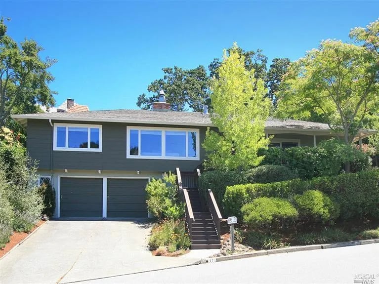 11 El Cerrito Ave