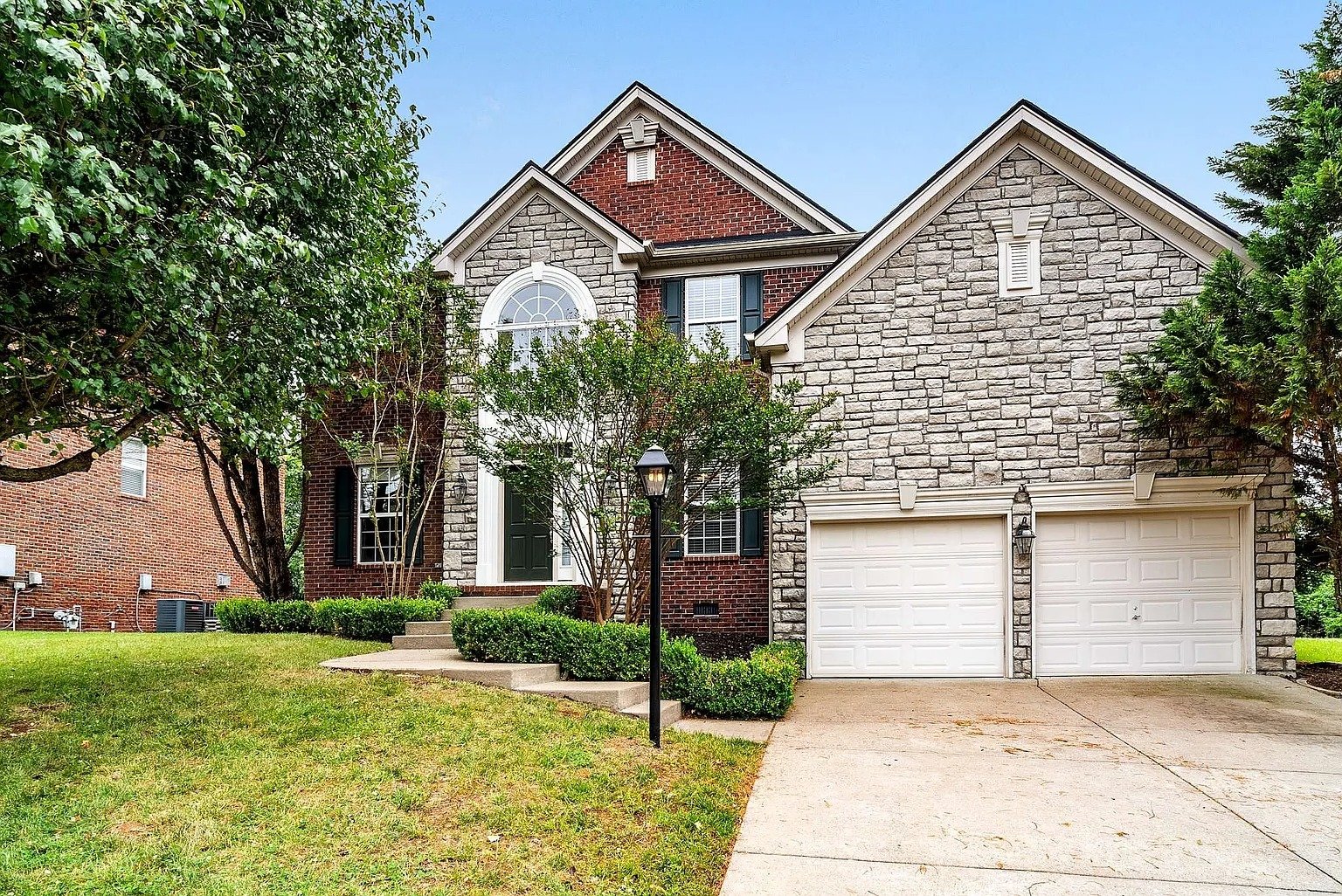 437 Landings Way