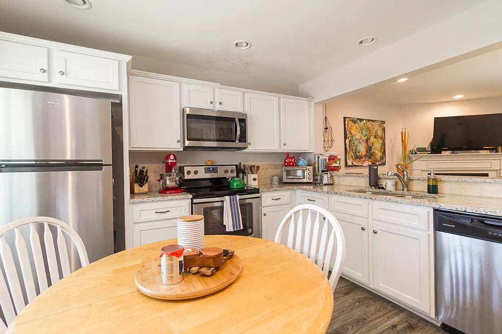 1706 Queen Anne Ct