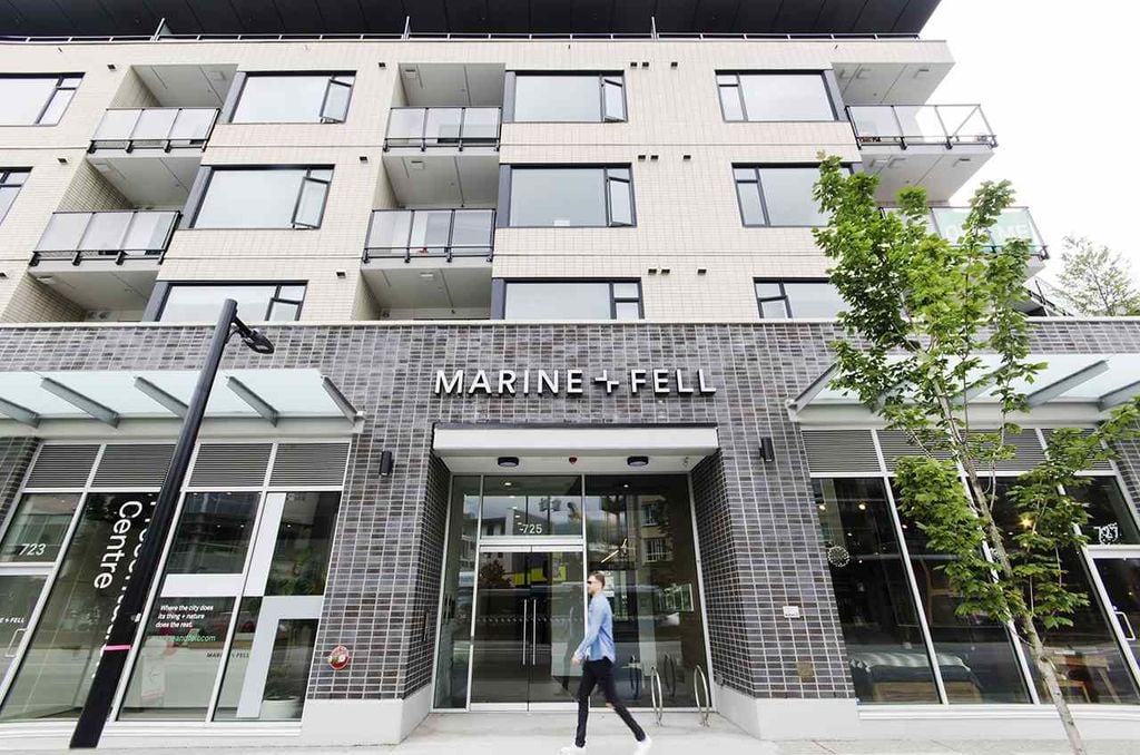 725 Marine Dr, #206