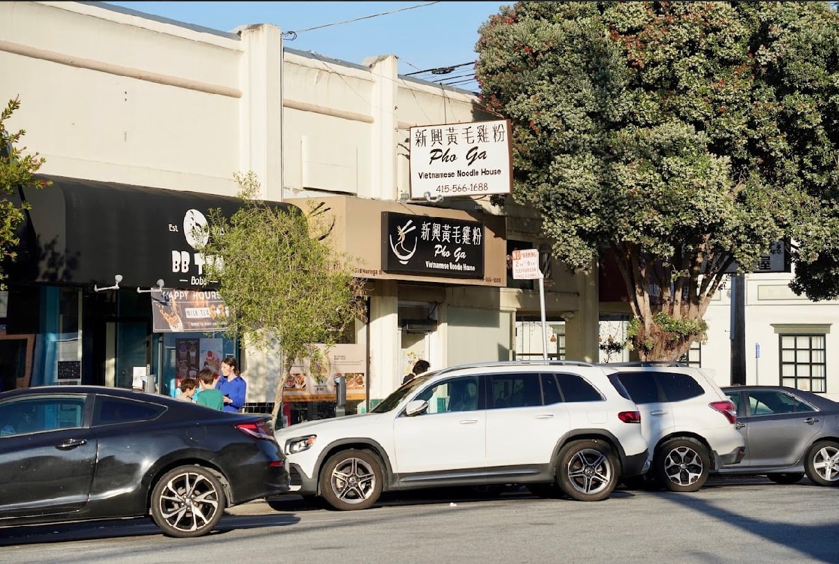 2210 39th Ave