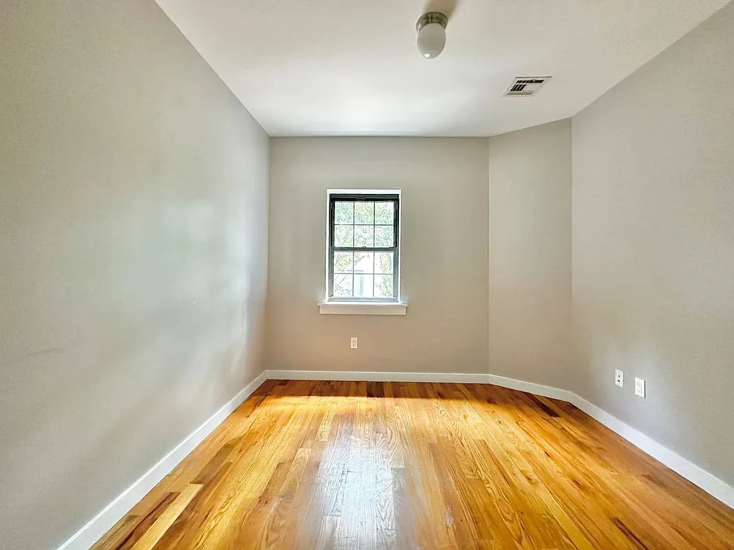 1247 Jefferson Avenue #3