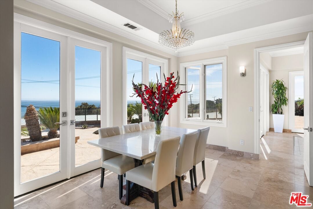 Puesta Del Sol St, 90265