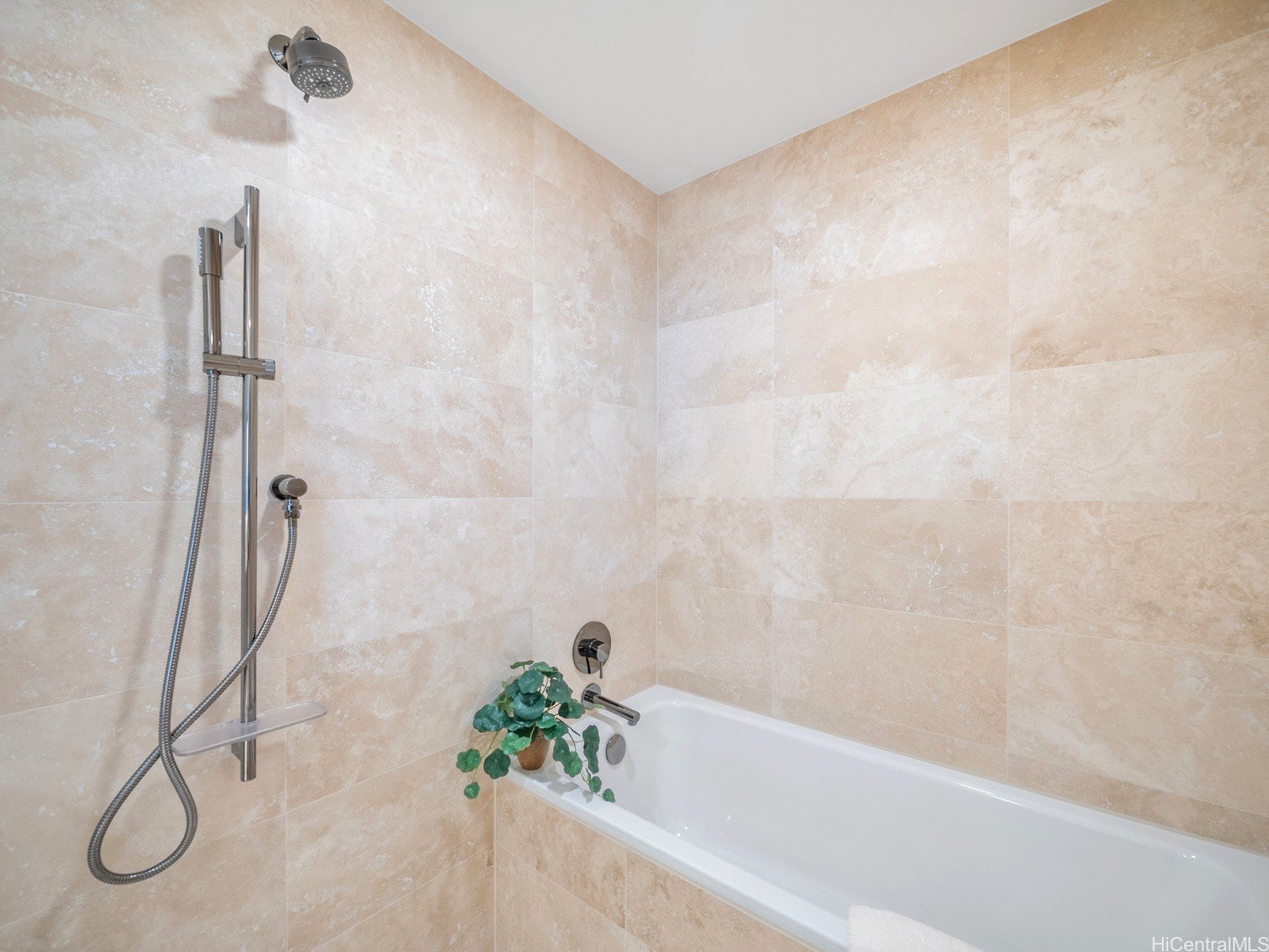 333 Ward Avenue #2106