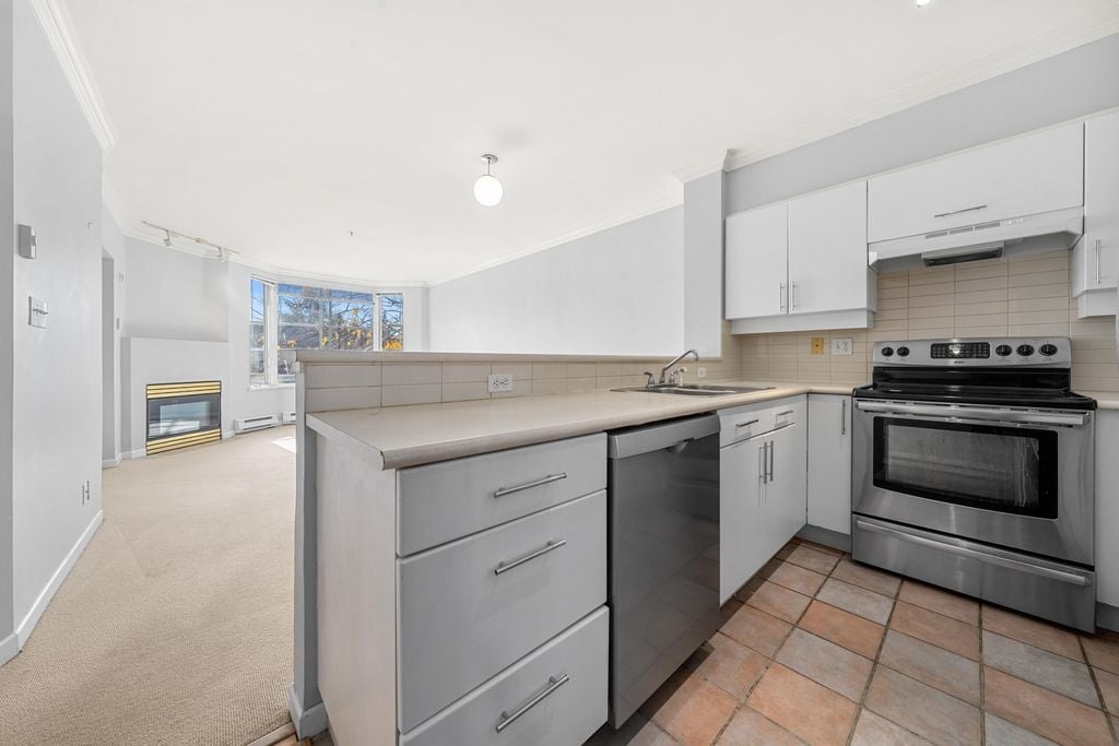 1688 Cypress St, #307