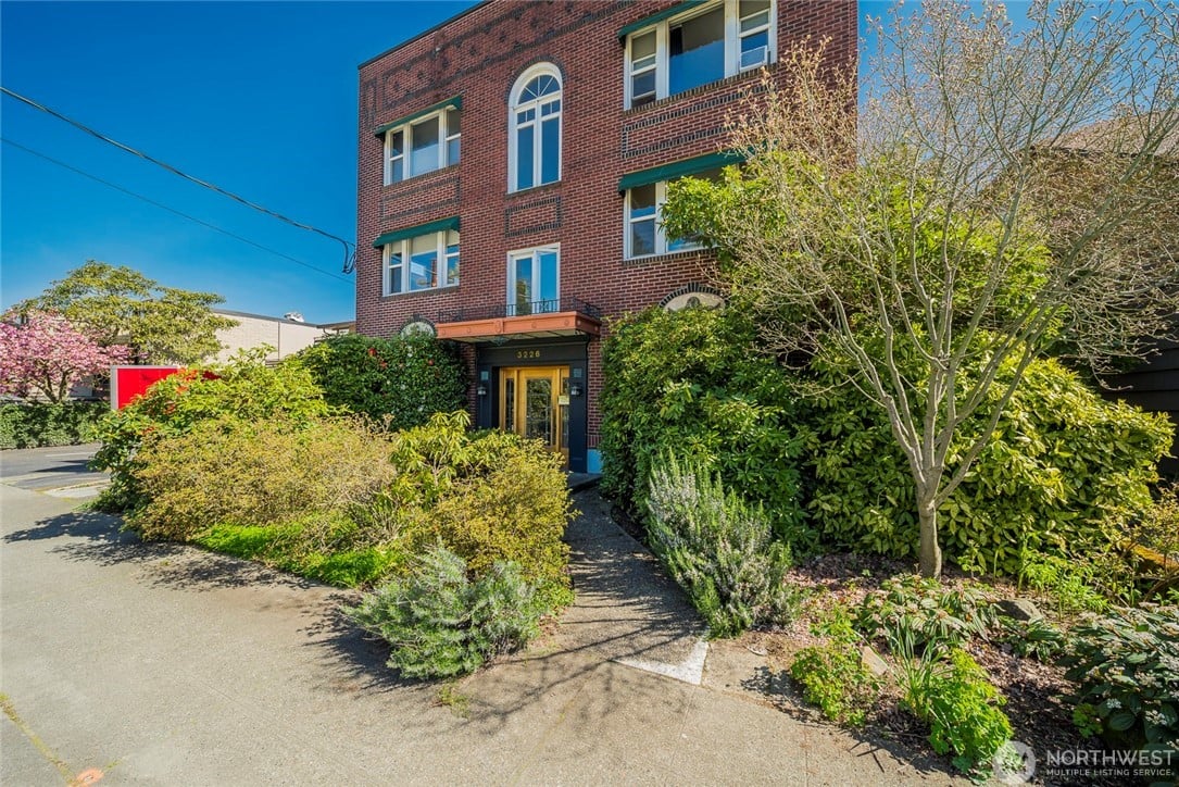 3226 Fuhrman Avenue E #103
