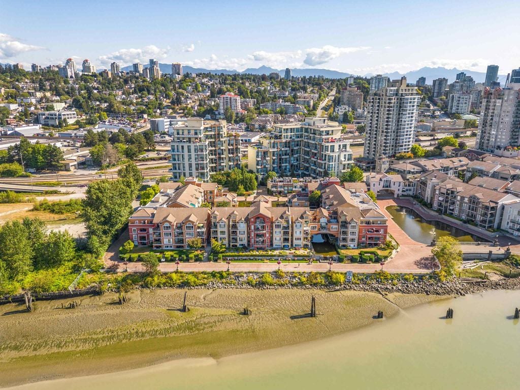 10 Renaissance Square, #104