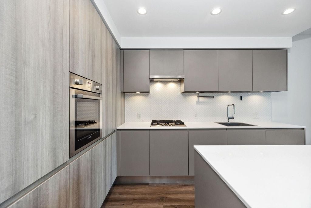 3809 Evergreen Pl, #2702