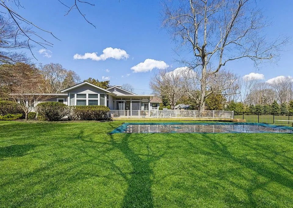 29 Alden Ln