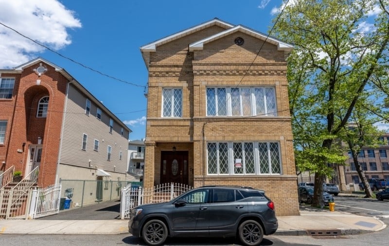 24 Elm Rd