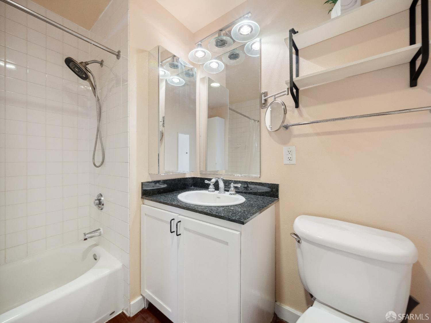 888 7th Street #231