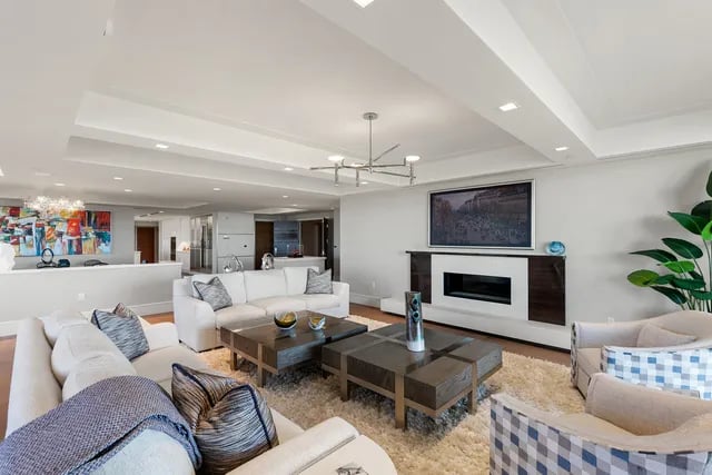 6897 Grenadier Blvd 704
