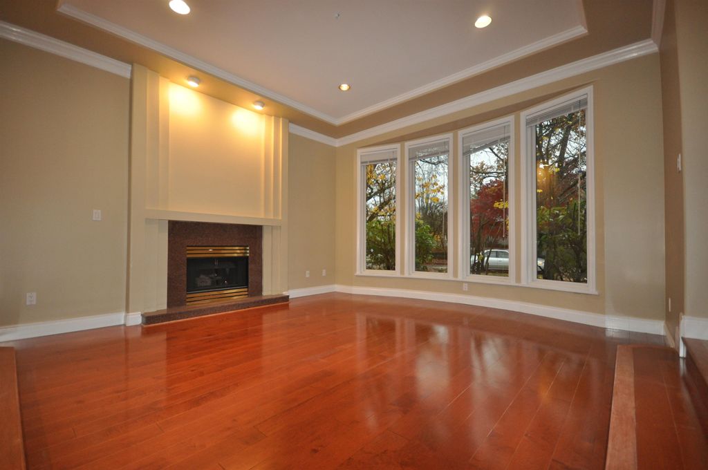 2415 W 13th Ave